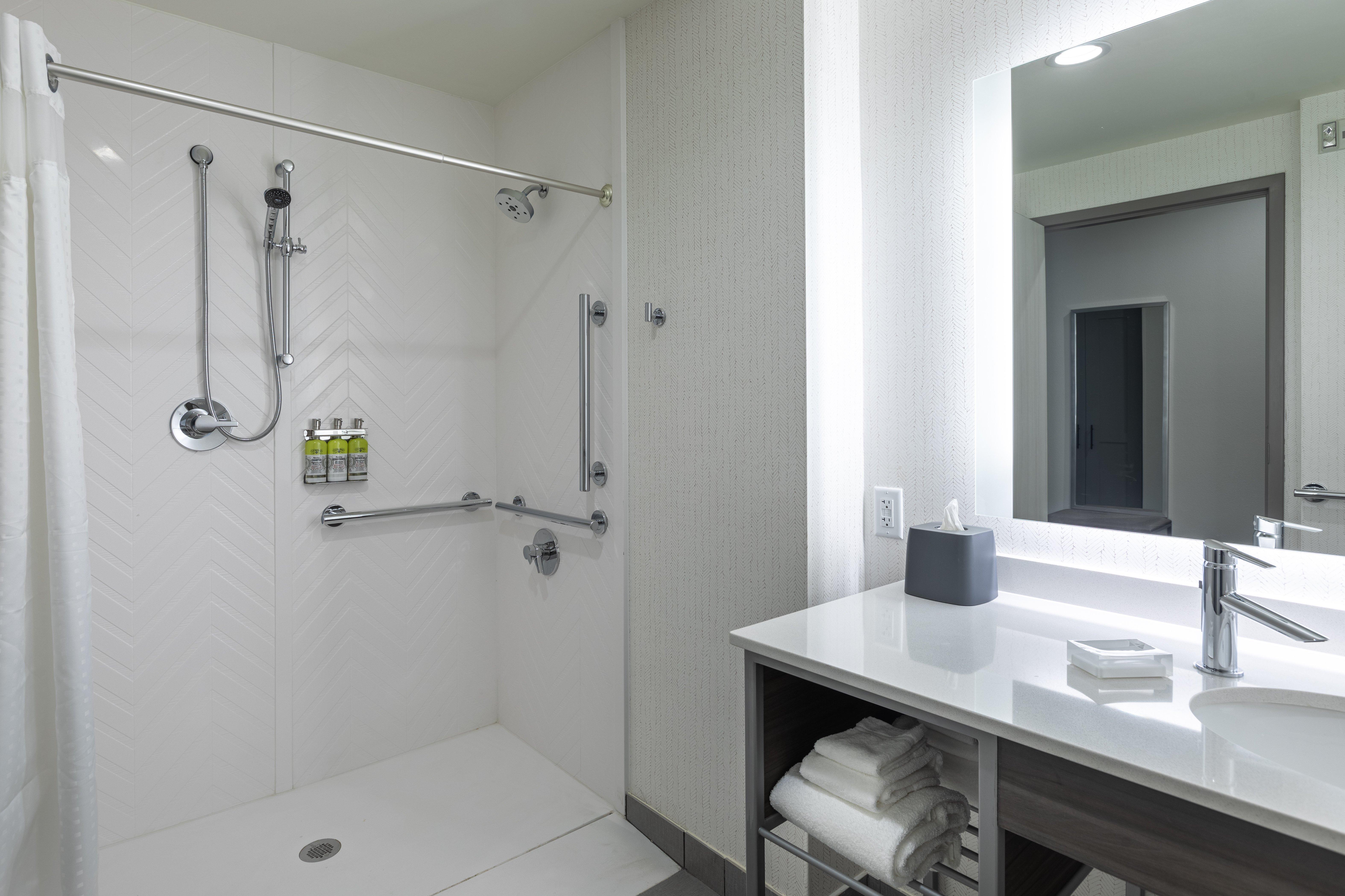 Holiday Inn Greenville - Woodruff Road By Ihg Exteriör bild