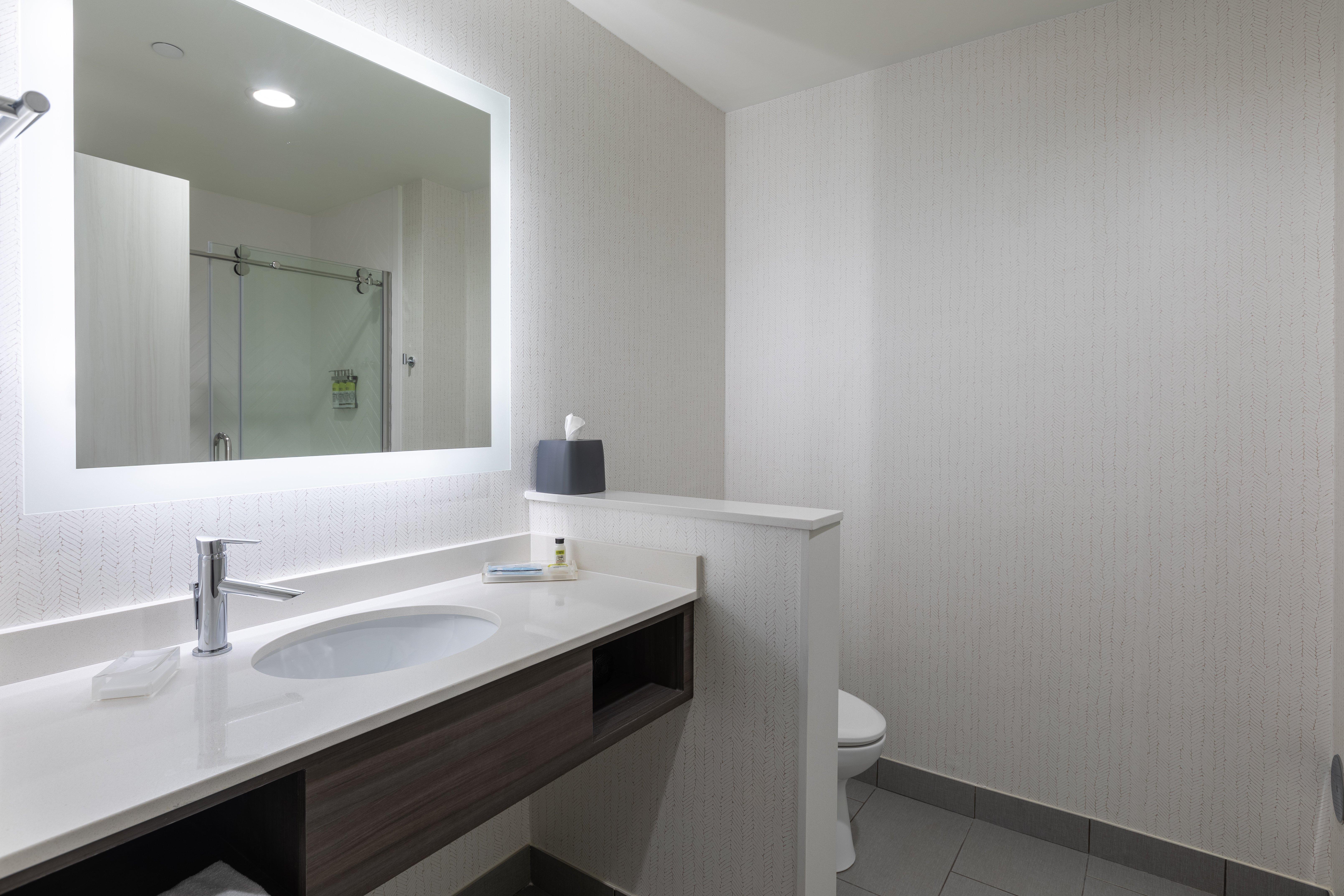 Holiday Inn Greenville - Woodruff Road By Ihg Exteriör bild