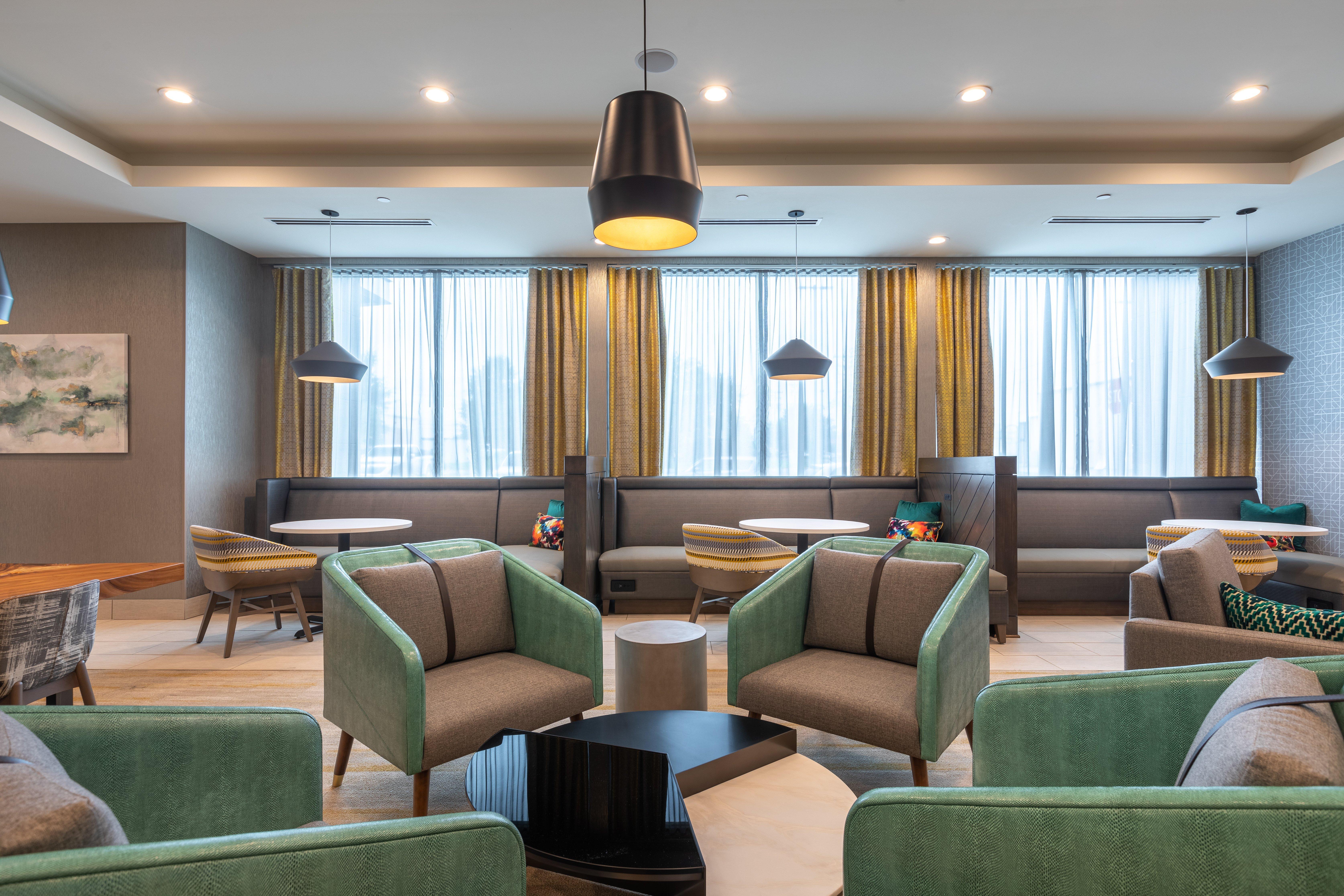 Holiday Inn Greenville - Woodruff Road By Ihg Exteriör bild